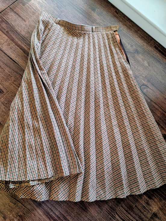 Vintage Dresses & Skirts - Vintage Pleated Houndstooth Wool Blend Midi Skirt